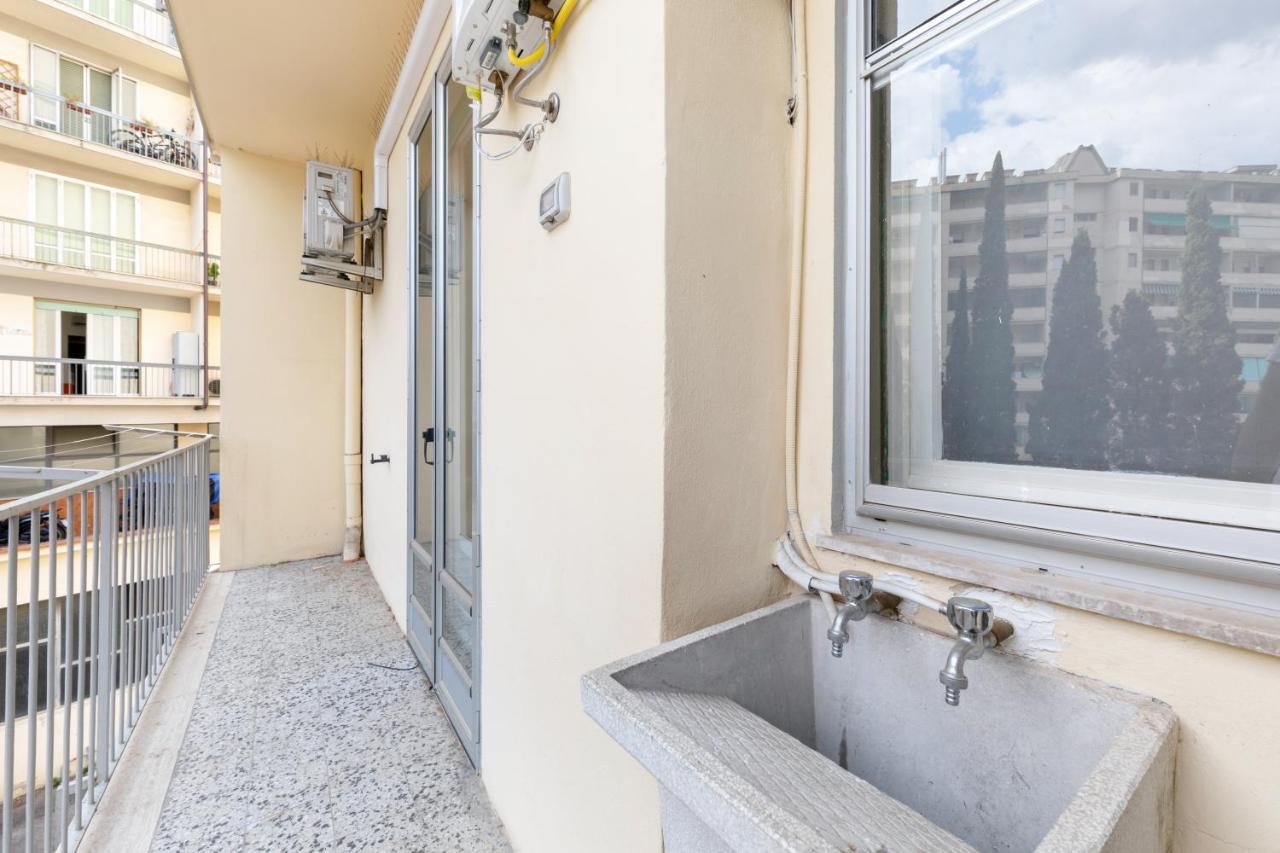Il Salotto Blu - Appartamento Con Parcheggio Флоренція Екстер'єр фото